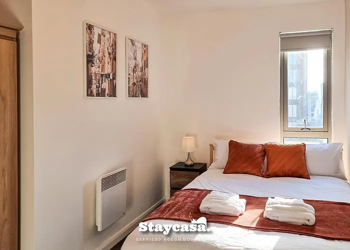Modern Aesthetic Cosy Apartment Near City Centre